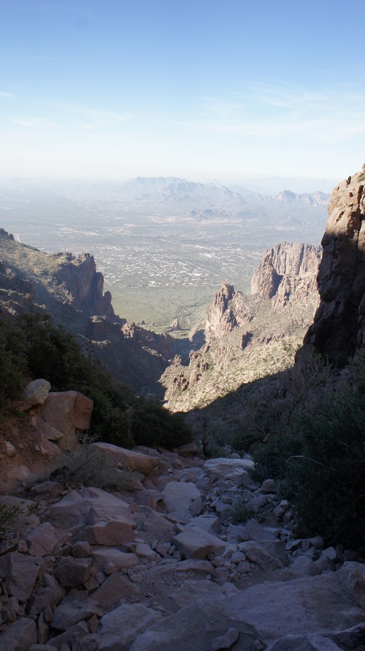 steep descent into siphon draw