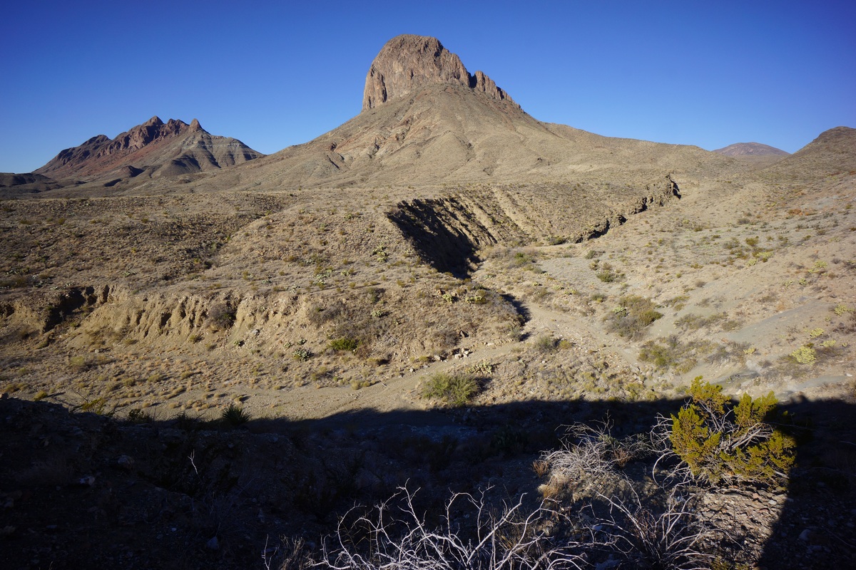 hiking along the elpehant tusk trail near the base of elephant tusk