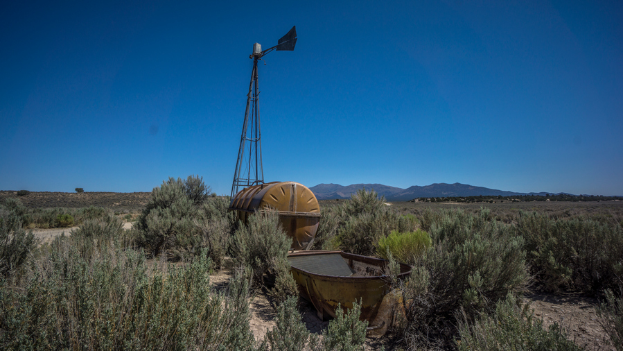 a dry windmill water source in huntington valley nevada