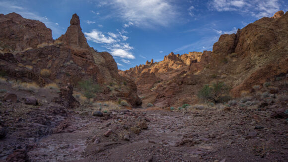 hiking cleopatra wash lake mead nevada