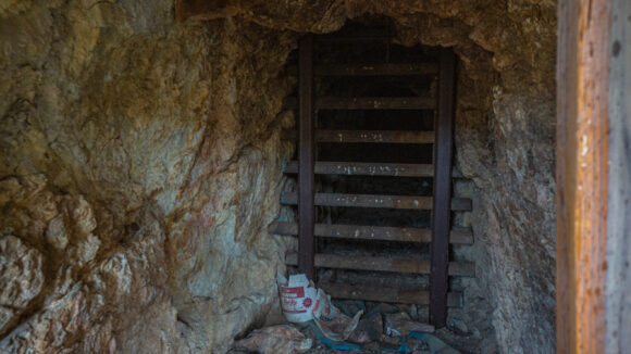 exploring the abandoned belmont phoenix mine in southern nevada