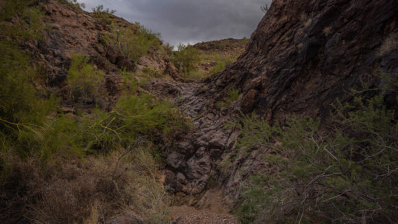 hiking the plamosa mountains quartzsite bouse arizona backpacking trip