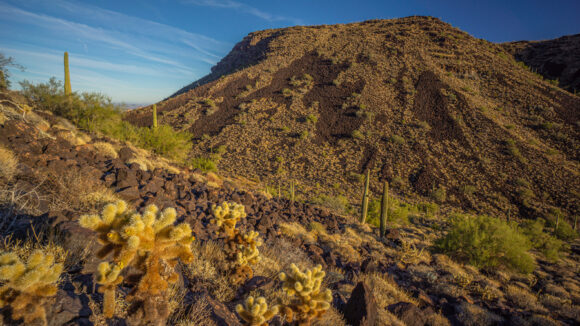 hiking black mesa plamosa mountains arizona desert